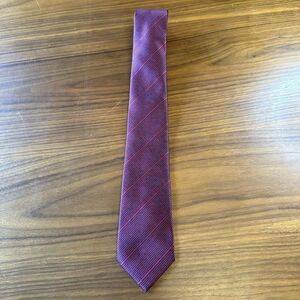 Banana Republic Mens Classic Designer Tie 100% Silk Red Stripe Necktie Slim